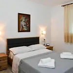 View דירה *